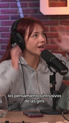 Pensamientos intrusivos de las girls: ¿por qué no puedo juzgarla?