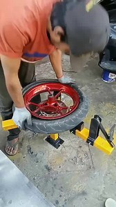 168K views · 1K reactions | Tire changer/alat bukaan ban manual | Boy Jm | Facebook