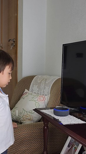Alexa ¿Dónde está mi papá y mi mamá? Esta es la nueva versión que hemos creado del video de Alexa hablando con mi hijo. #humor #alexa #dondeestamipapa #familia #parodia #comedia #hijos *Todo el contenido de este video es ficticio y de humor, estamos actuando. | Family Wei