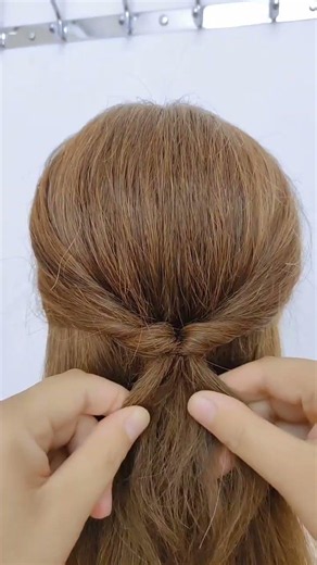 Nice simple style but very beautiful\\Beautiful Hairstyles/Amazing Hair Transformations