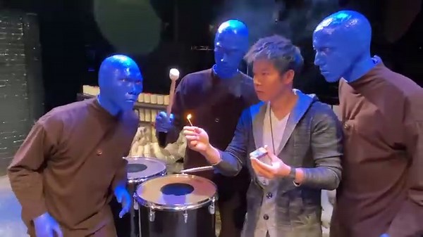 775K views · 10K reactions | This magic trick is literally  彩 | Blue Man Group | Facebook