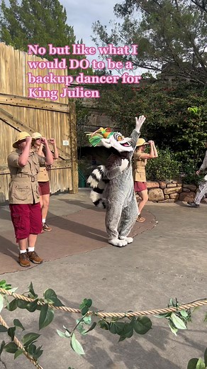 King Julien Dance Performance at Universal Studios