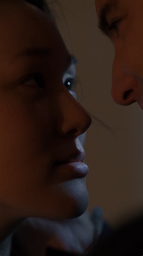 Netflix France on Instagram: "La scène de l’escalier en boucle... LA CHRONIQUE DES BRIDGERTON saison 4 partie 1, c'est dispo."