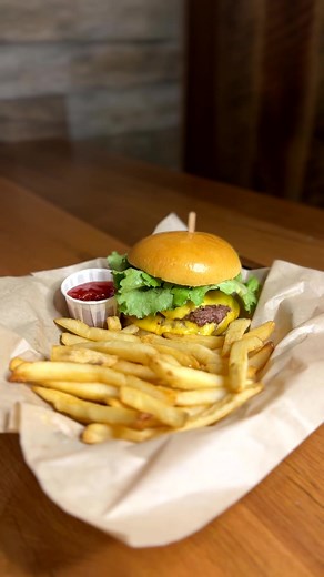 What are you putting on your Double Humburger? 襤 | Humdingers | Facebook