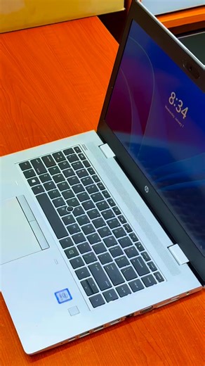 𝗛𝗣 𝗣𝗥𝗢𝗕𝗢𝗢𝗞 𝟲𝟰𝟬 𝗚𝟱 𝗨𝗦𝗔𝗢 𝗣𝗥𝗢𝗖𝗘𝗦𝗦𝗢𝗥 Intel®️ Core™️ i5-8265U (4.1.GHz maximum processor speed). 𝗦𝗧𝗢𝗥𝗔𝗚𝗘 256GB Solid State Drive (SSD). 𝗥𝗔𝗠 16GB RAM 𝗪𝗜𝗡𝗗𝗢𝗪𝗦 windows 11 Pro 𝗗𝗜𝗦𝗣𝗟𝗔𝗬 14.0” HD LED Display 𝗞𝗘𝗬𝗕𝗢𝗔𝗥𝗗 Full size, backlit Keyboard 𝗣𝗢𝗥𝗧𝗦 𝗔𝗩𝗔𝗜𝗟𝗔𝗕𝗟𝗘 3 USB port Type C port Earphone jack port HDMI port Ethernet port 𝗖𝗔𝗡 𝗕𝗘 𝗨𝗦𝗘𝗗 𝗙𝗢𝗥 ⚡️Gaming (PES) ⚡️Graphics design & Programming ⚡️Student & Office ⚡️Randeering & eng