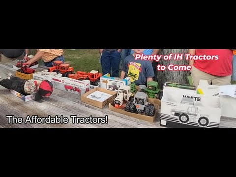 Huddle Auction; Ertl Tractors & Toys