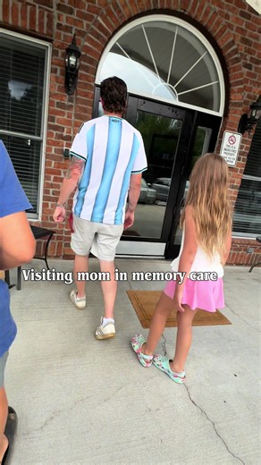 I never leave without crying but the way her face lights up when she sees me makes it all worth it. #memorycare #alzheimers #alzheimersawareness #mom #dementia