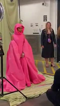 32M views · 10K reactions | THIS MOMENT  Christina Aguilera & Doja Cat please collab? 梁 | Billboard | Facebook