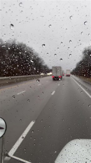 Scootin towards home. #peterbilt #ladytrucker #horsegirl #meandyou | peterbilt