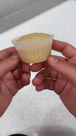 #buttercream #cakebox #smallbusiness #cakedecorator #cakedecor #cakedecorating #cakeart #cakesess on #cakevideo #caketok #kylieraeallen #cakegate2023 #cakegate #hack #LifeHack #bakingbusiness #bakery #viral #trending #caketutorial #frostingrecipe #butterc | Amber Griffith | Facebook