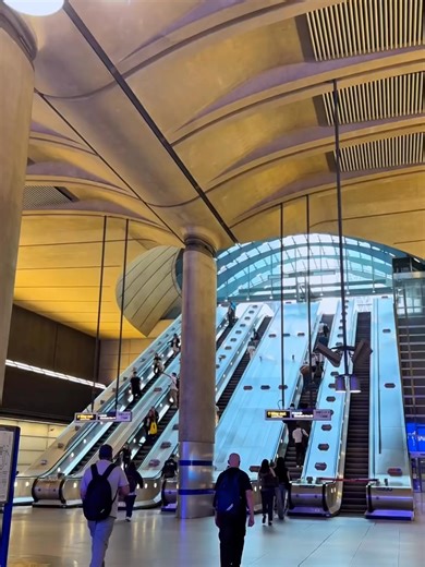 Use contactless or an Oyster Card – The easiest way to travel on the Tube, buses, and trains is by tapping in and out with a contactless card or an Oyster Card. Avoid rush hour when possible – Trains are busiest roughly 7:30–9:30 AM and 4:30–6:30 PM, so travelling outside these times makes journeys much more comfortable. Stand on the right on escalators – This is a key piece of London etiquette. Stand on the right, walk on the left to keep everything moving smoothly. Download Citymapper – This a