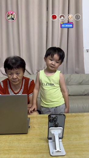 卜卜又开播啦！真是天才儿童！ #一老一小 #两个活宝 #看一次笑一次 | Love Titi