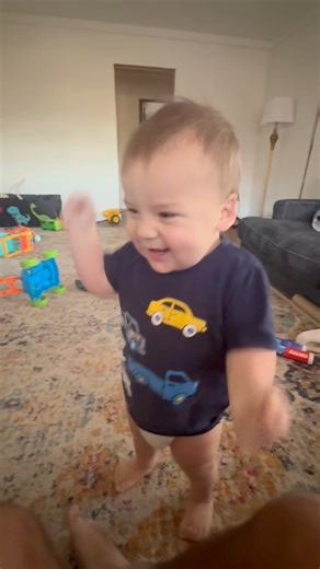 Our morning scream! | Shirtless Jake's Homestead