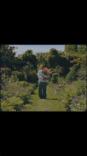 Kühl & Han® | New work for @madebygoogle #pixel10pro reveal film with SEED Studio @philipbattin @curtis.flanagan @drama_drama_drama_drama_drama... | Instagram