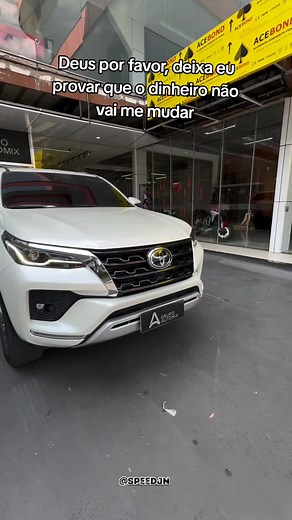 Hilux SW4: O Carro dos Sonhos para Aventura