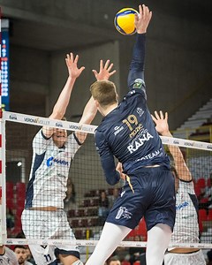 ROK MOZIC 🇸🇮 The young Slovenian outside hitter is entering his fourth season with Verona Volley 🇮🇹. ➡️ The SuperLega season begins on September 29. 📺 Watch the matches on http://vb.tv. 🏐 #Volleyball #Pallavolo | Volleyball World