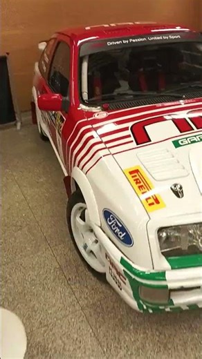 sporty BMW, Mercedes, Ford Sierra & Fiat 125p Maluch