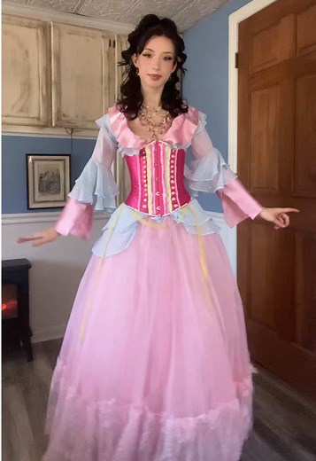 Create a Fun Pinkie Pie Outfit for TikTok