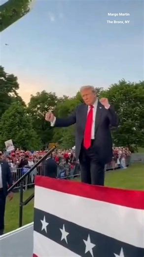 MAGA MOVES: Crowd at the Bronx rally goes wild as former President Trump lets loose on the stage. | Fox News