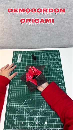 Create a Demogorgon from Paper: A DIY Tutorial