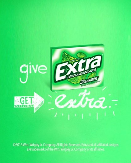 Sarah and Juan make sure their first kiss is a moment they will never forget. #GiveExtragetextra | Extra Gum