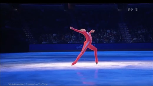 16K views · 286 reactions | Lucinda Ruh, World Professional Championships 2000, AP She is known as the Queen of Spin for her outstanding spinning ability. In April 2003, Ruh set a Guinness world record for the most continuous spins (115) on one foot. She is the longest and fastest spinner on ice in the world ever clocking at six rotations a second. She has also created over twenty different new spin positions now required at competitions | Figure Skating Moments | Facebook