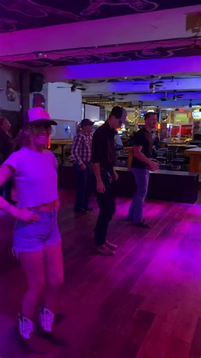 Daisy Dukes Bar: Fun Line Dance Lessons in Billings