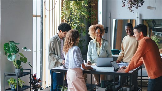 📢 Are you confident your company has met its labour law reporting obligations for 2026? Many employers are not aware that the requirement to submit the Employment and Working Conditions Report applies earlier than expected — and this year, there is an additional procedural update to note. . 🔔 Who must file? Companies with 10 or more employees are required to submit the report. . 🔔 Important update Companies with 50 or more employees must submit the report via the e-Service portal only. . 📅 D