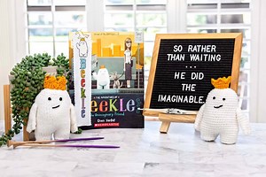 13 reactions | If you have not introduced your little one to Beekle you should because it's so adorable! The character is based on a book by Dan Santat with a great message. Get the free knit or crochet pattern on the blog. https://brianakdesigns.com/beekle-the-unimaginary-friend-crochet-stuffie/ | Briana K | Facebook