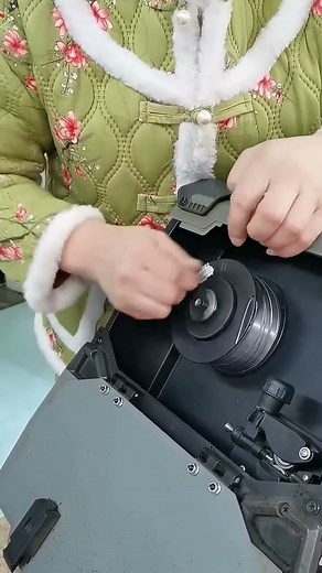 Detailed process of MIG/MAG welding wire spool! #Gasless MIG Welding Machine