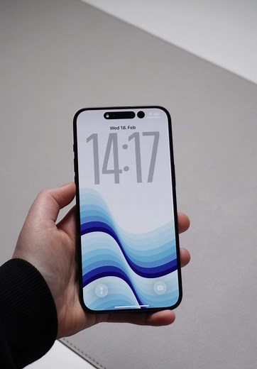 Change Your Wallpaper on iPhone in One Tap