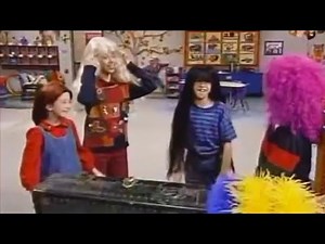 Barney Song : Hippoty Hop To The Barbershop (Barney's Fun & Games)