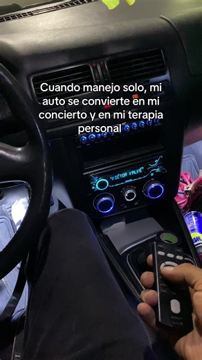 Video de EL ACHE 💎 (@ache___blook) relacionado con “cuando manejo sola mi carro se convierte en concierto”