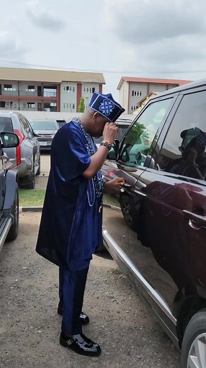 It's Owambe Saturday 🎶 Let's go give them the Vibes 🎤🎤🎹🎹🎼🎼🎙🎙 | ABIODUN AWESOLA