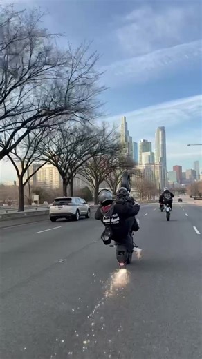 Exploring Chicago by Motorcycle