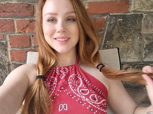 Did you spot the cat tail 🤔 🐈 🤣🤣 . #redhead #redhair #gingergirl #ginger #freckles #freckled #gingers #fit #fitness #model #promomodel #healthylifestyle #health #wellness #modeling #fashion #beauty #cute #outfits #activewear #redheads #longhair #pretty #contentcreator #digitalart #digitalcontent #influencer #influencermarketing | Cassie Leigh