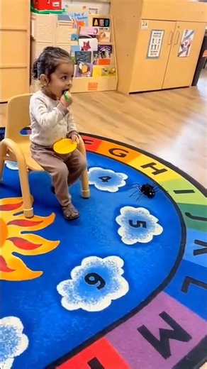 miss muffet sat on a tuffet #sehar