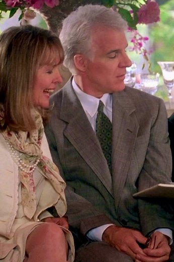 The $1200 wedding cake, about $2600 today, that sets of George’s breakdown in Father of the Bride (1991) #fatherofthebride #dianekeaton #vintagecake