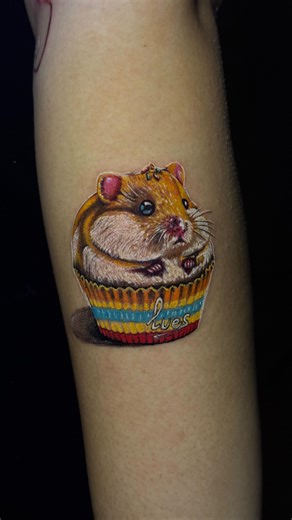 ‎«هرطرح فقط برای یک نفر و یکبار اجرا می‌شود.»‎ on Instagram‎: "⁨ زیاد کیوت نشد؟⁩"‎