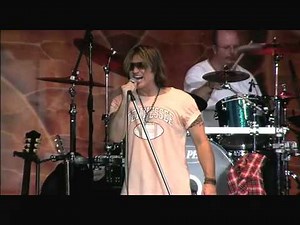 Billy Ray Cyrus LIVE - Somebody Said A Prayer