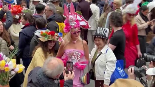 Hot pinks and balloon bunnies for New York's Easter Parade