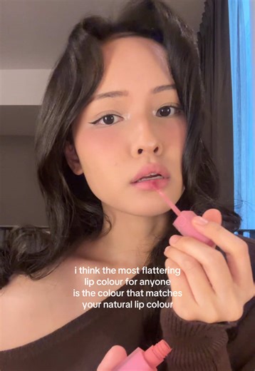 Finding Your Perfect Lip Color: Tips for Vibrant Looks