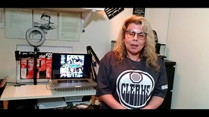 Meet the cast from Clerks from your computer or mobile device! Wizard World Virtual Experiences continues on with Brian O'Halloran, Jeff Anderson, Marilyn Ghigliotti and Scott Schiaffo from February 20 - 27! Kicking it off will be a FREE live Q&A on the Wizard World Virtual Twitch channel, the Wizard World YouTube channel, or watch right here on Facebook Live on February 20 at 1pm PT / 4pm ET! You can also purchase private 1-on-1 video chats, recorded messages, virtual photo ops, and personalize