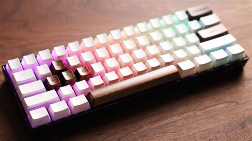 I created a unique keyboard by combining a Redragon keyboard with LEGO elements for a custom mechanical keyboard experience