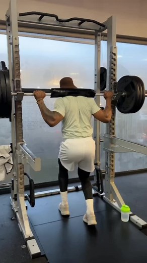 5 Benefits of Squats for Strength Building, Mobility, and More