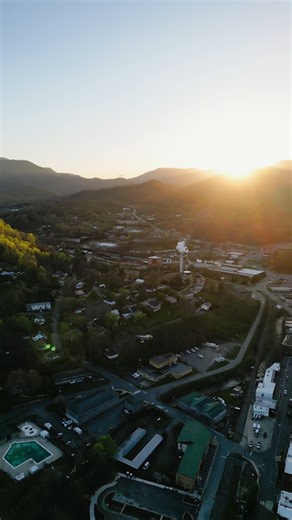 ☀️ Today is all about the sun and Summer Solstice! 🖐️ Who loves summer in the NC Mountains? ⛰️ | North Carolina Mountain Towns of Cashiers, Cherokee, Dillsboro, and Sylva