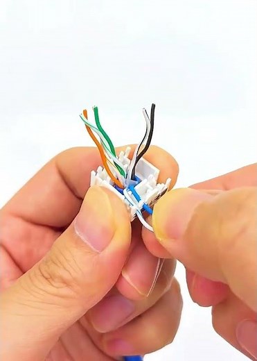 How do Installing Cat6 Connector Keystone jack