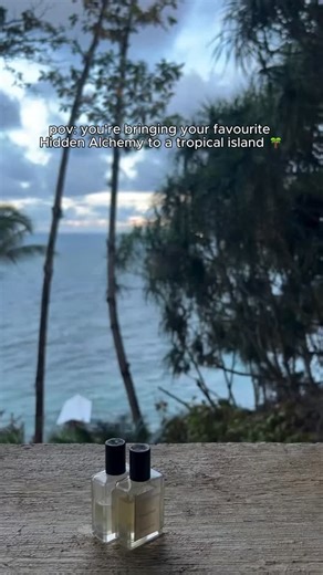 Lightweight, vegan, and easy to travel with. Hidden Alchemy fits perfectly into every tropical getaway. Experience your scent anywhere. | Hidden Alchemy