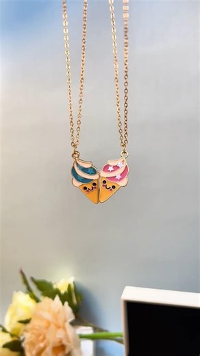 Lockets with new patterns and designs