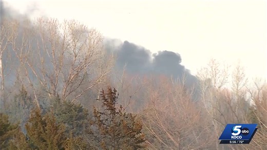 Crews contain wildfire near Cedar Valley